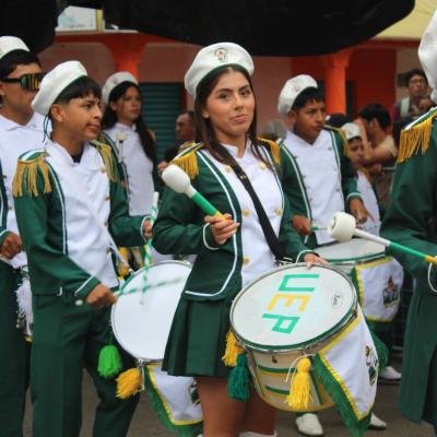 Desfile Civico 9