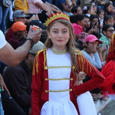 Desfile Civico 13