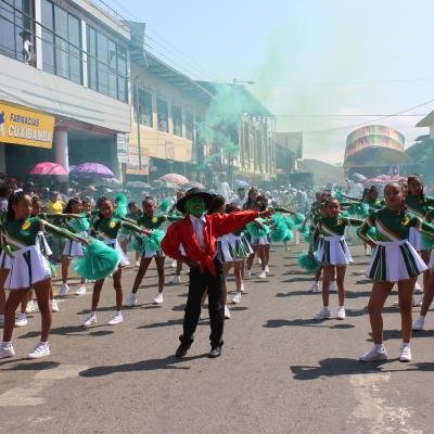 Desfile Civico 16