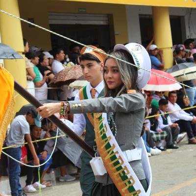 Desfile Civico 27