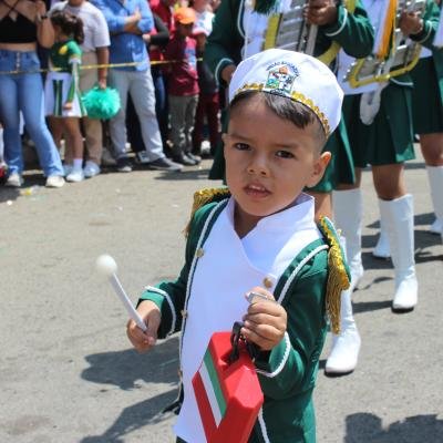 Desfile Civico 28