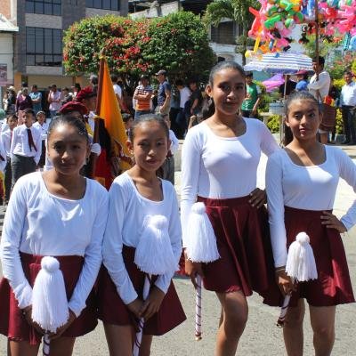 Desfile Civico 4